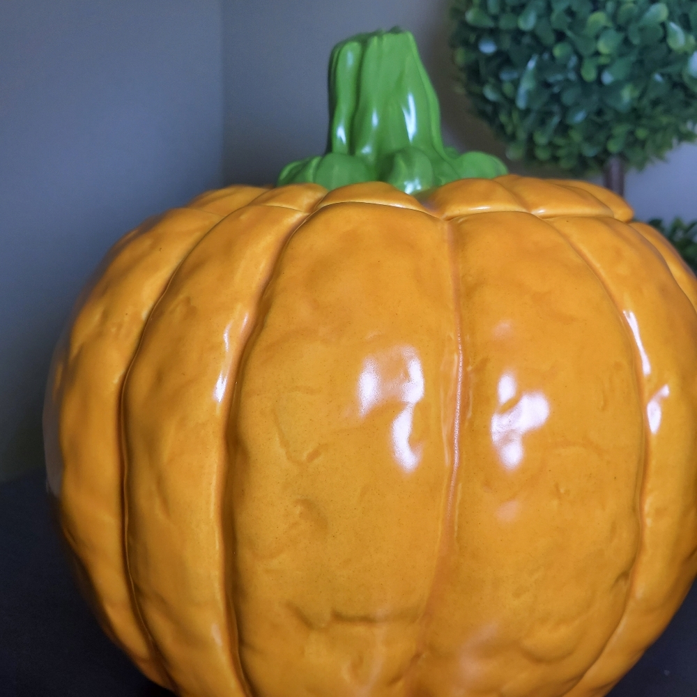 Fall Holiday Decor - Picture 9 of 10